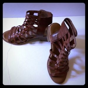 Mia girls sandals size 5M